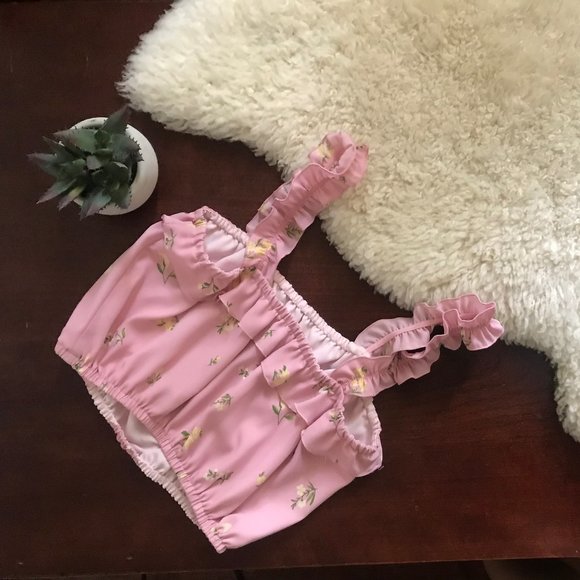 Aritzia Sunday Best Pink Ruffle Floral Tank - Picture 2 of 3